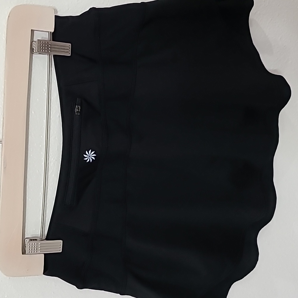 Athleta skirt/short size S.